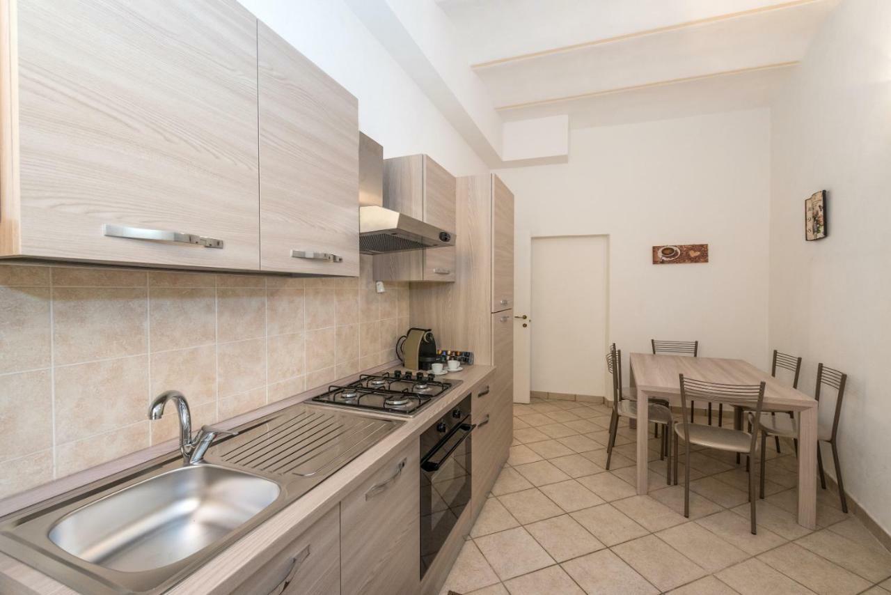 Finalborgo - Casa Nanetti 6 Posti In Centro Apartment Finale Ligure Luaran gambar